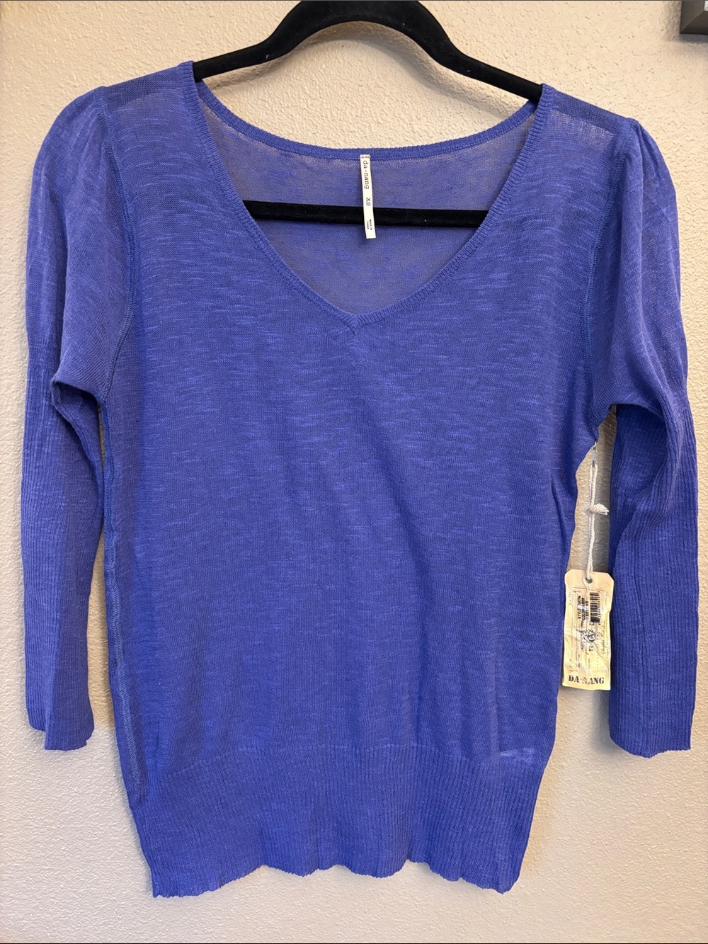 NEW! Da-Nang XS X-Small V-Neck Lightweight Sweater Purple Blue